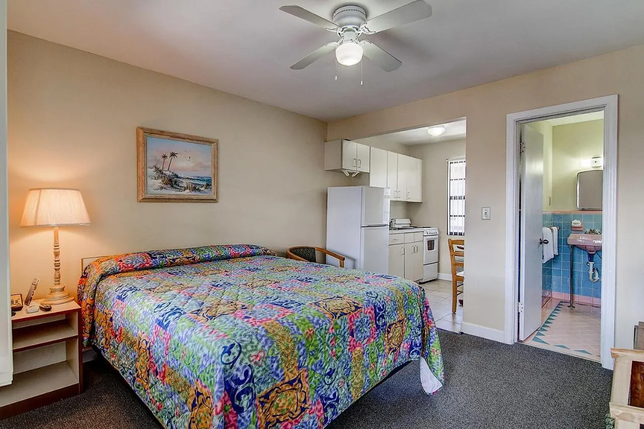 Royal Canadian Motel Clearwater Beach